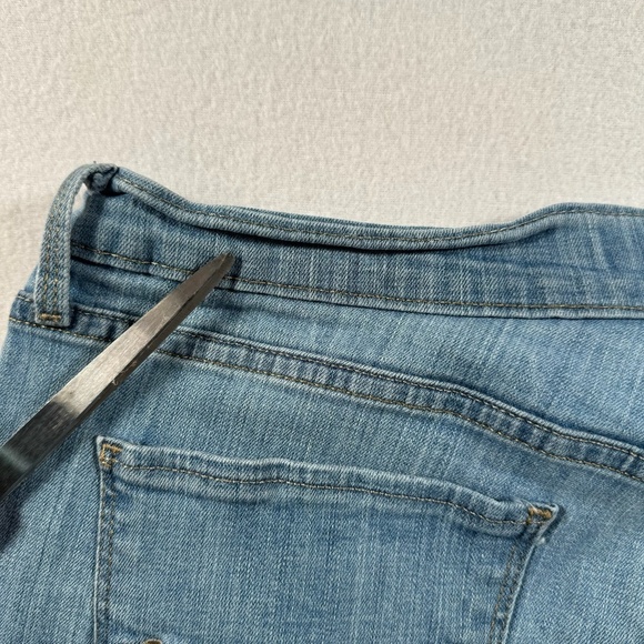 Levis 515 Bootcut Jeans Womens Size 14 Light Blue High Rise - Picture 15 of 15